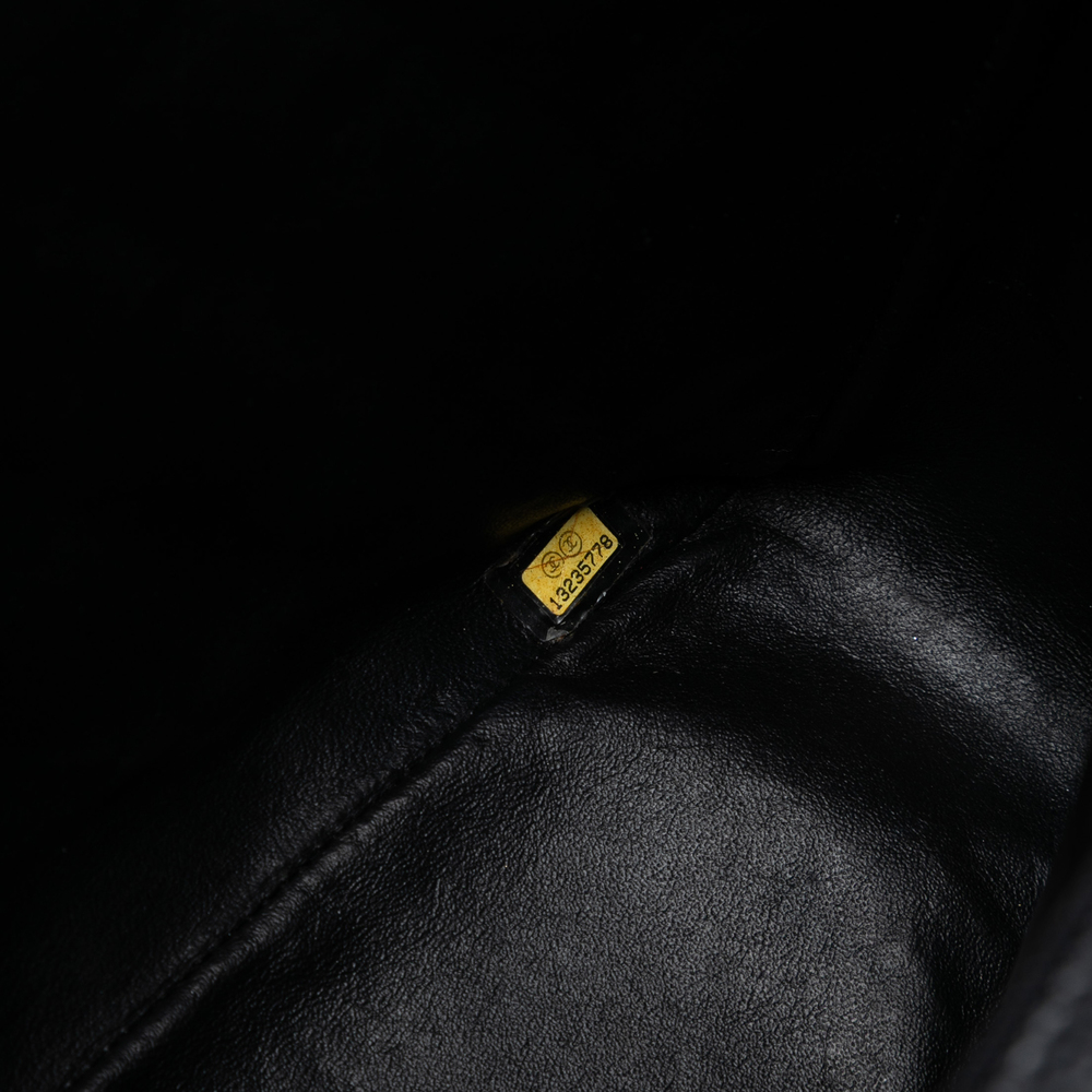 Pre-Loved Chanel Jumbo Classic Caviar Double Flap - Picture 6 of 7